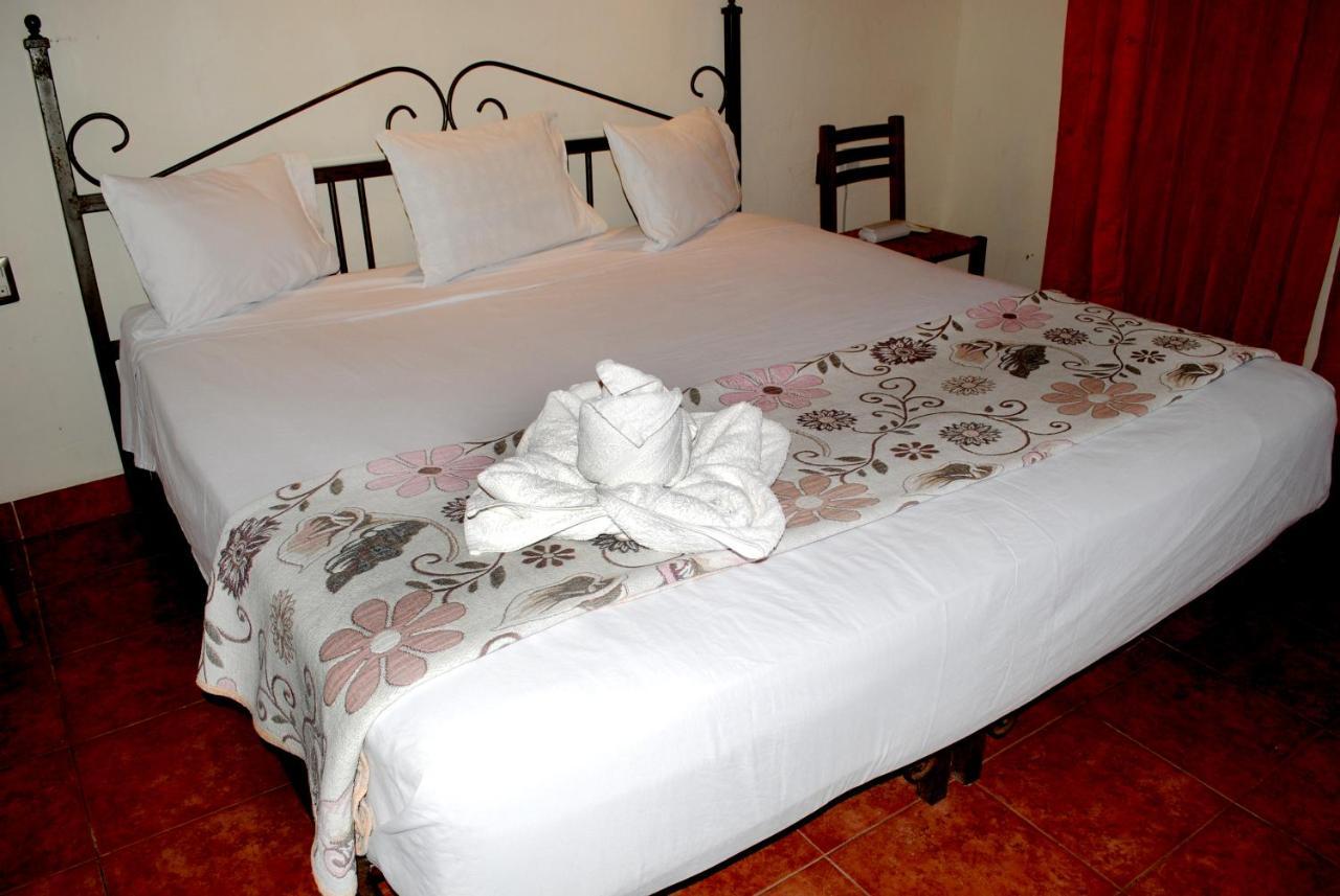 Hotel Maya 2012 Amacuzac Buitenkant foto