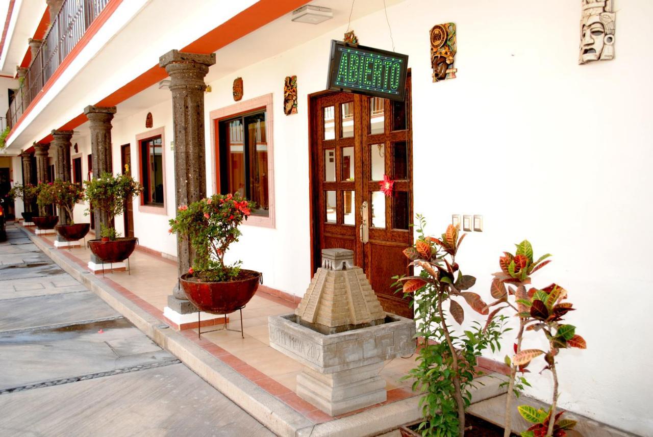 Hotel Maya 2012 Amacuzac Buitenkant foto