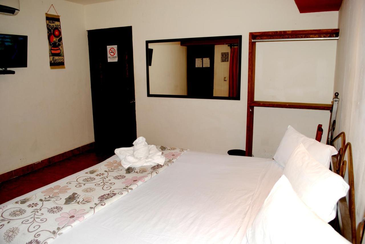 Hotel Maya 2012 Amacuzac Buitenkant foto